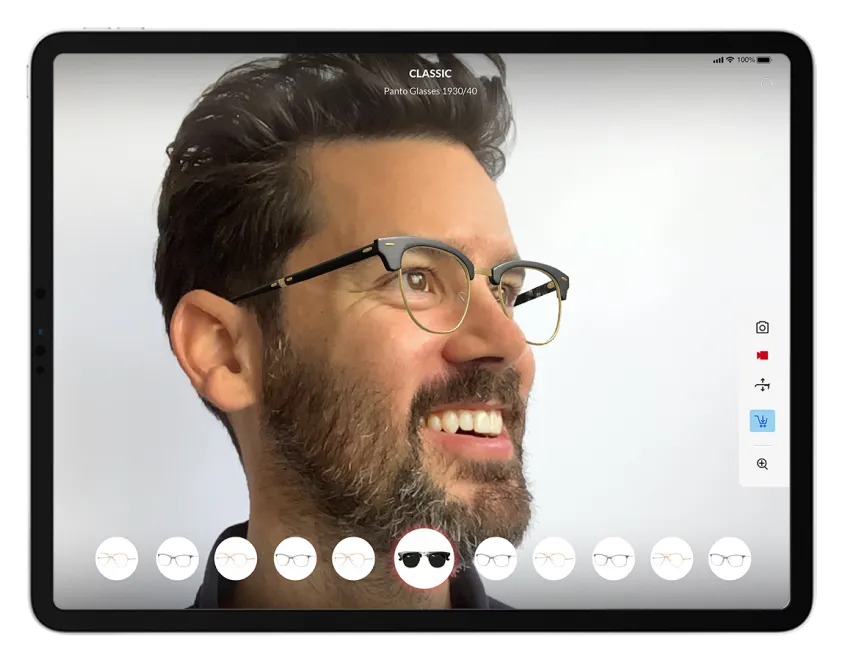 Virtual try-on app on an iPad